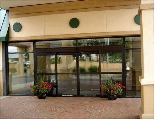 Fern Valley Hotel And Conference Center Louisville-Jefferson County Extérieur photo