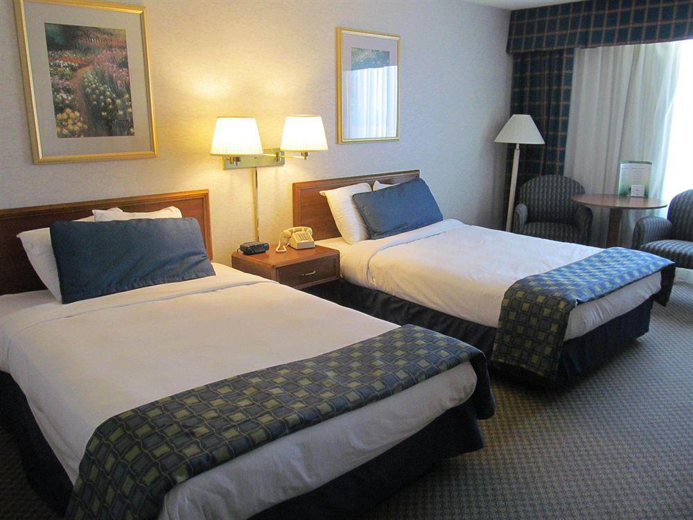 Fern Valley Hotel And Conference Center Louisville-Jefferson County Extérieur photo
