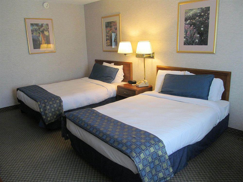 Fern Valley Hotel And Conference Center Louisville-Jefferson County Extérieur photo